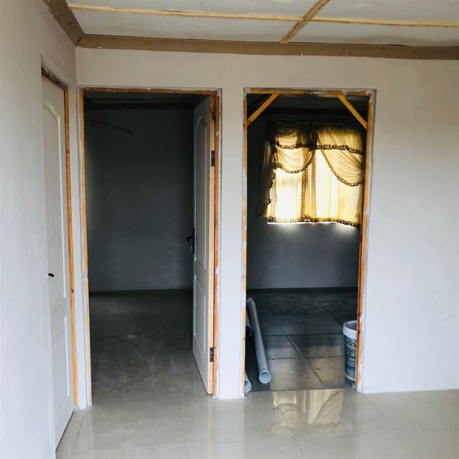 2 Bedroom Property for Sale in Kwa Nobuhle Eastern Cape